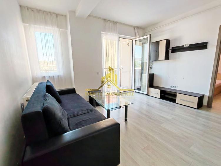 Apartament cu 3 camere semidecomandat, mobilat în Iris