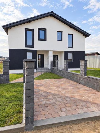 Duplex cu 4 camere cu Teren 286 Mp în Moșnița Nouă