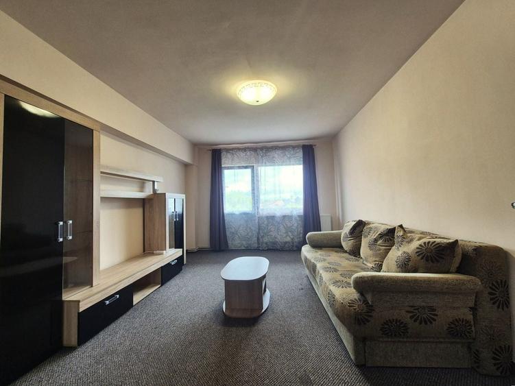 Apartament cu 3 camere decomandat în Bartolomeu