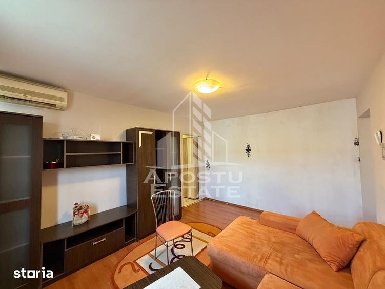Apartament cu 3 camere în Mircea cel Bătrân