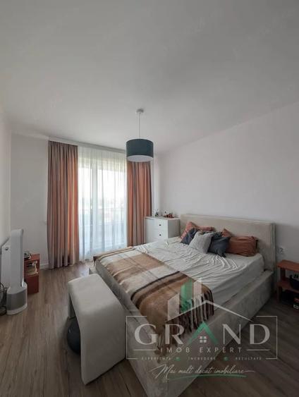 Apartament cu 2 camere semidecomandat, mobilat în Între Lacuri