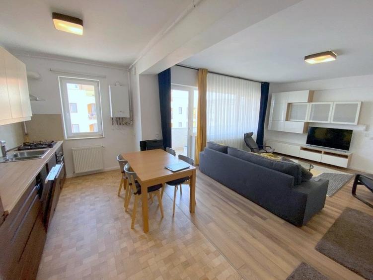 Apartament cu 2 camere semidecomandat, mobilat în Bună Ziua