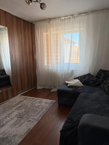 Apartament cu 2 camere decomandat în Florești