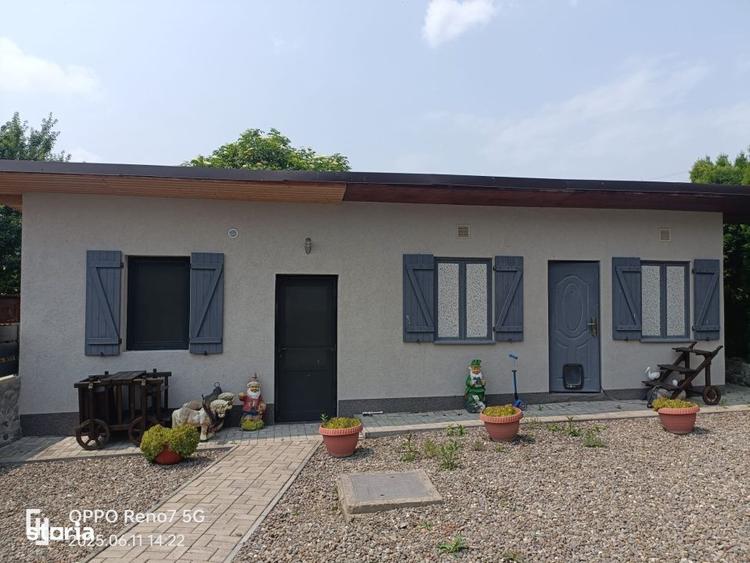 Casă cu 4 camere în Frunzeni