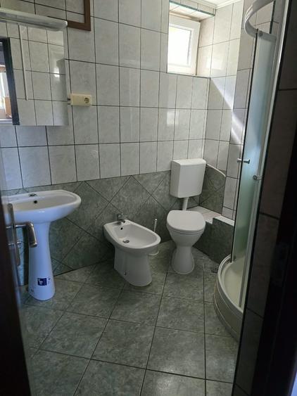 Apartament cu 2 camere decomandat în Triaj