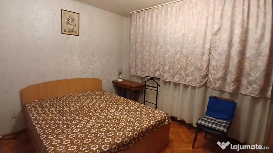 Apartament cu 3 camere decomandat, mobilat în Iancului
