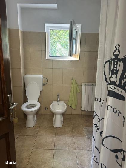 Casă cu 4 camere decomandat în Urleta