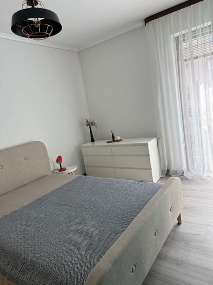 Apartament cu 2 camere semidecomandat în Florești