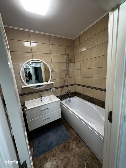 Apartament cu 3 camere decomandat, mobilat în Păcurari