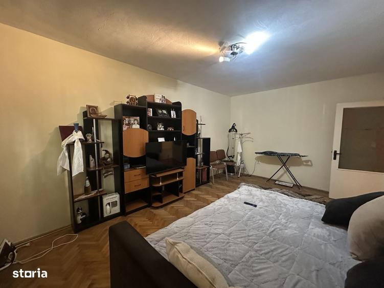 Apartament cu 3 camere decomandat în Nord