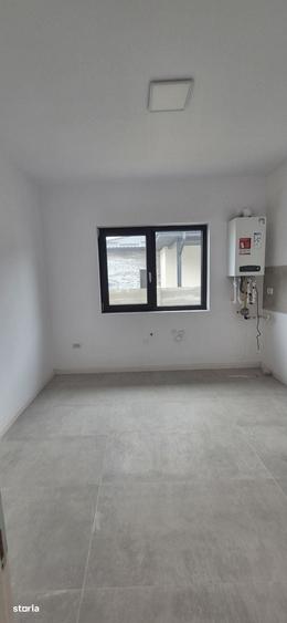 Casă cu 4 camere în Domnești