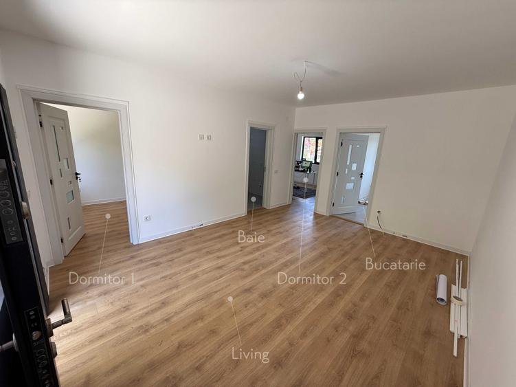 Casă cu 4 camere în Teișani