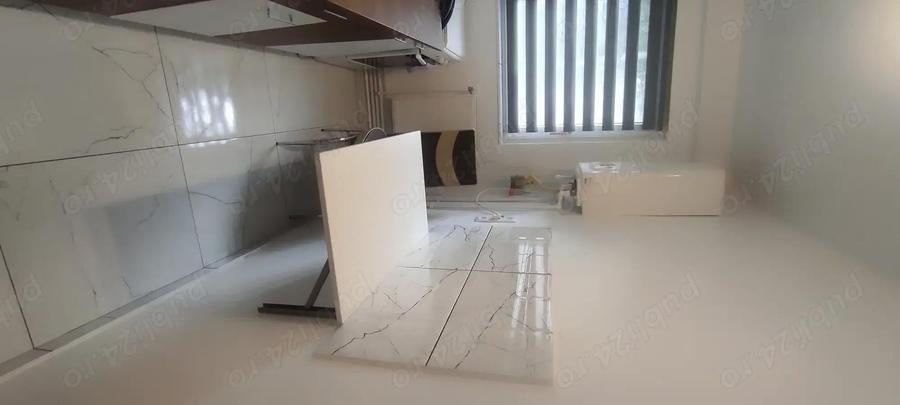 Apartament cu 2 camere semidecomandat în Moroasa 1