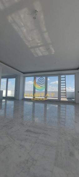 Apartament cu 3 camere decomandat în Berceni
