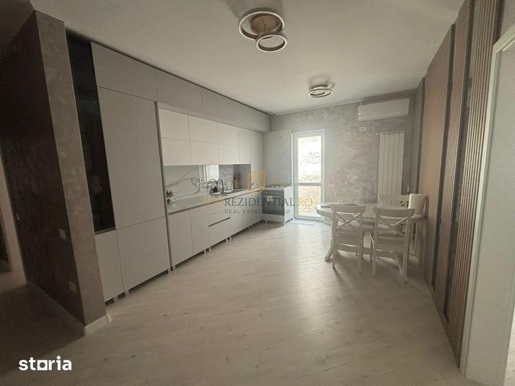 Apartament cu 3 camere, mobilat în Sud