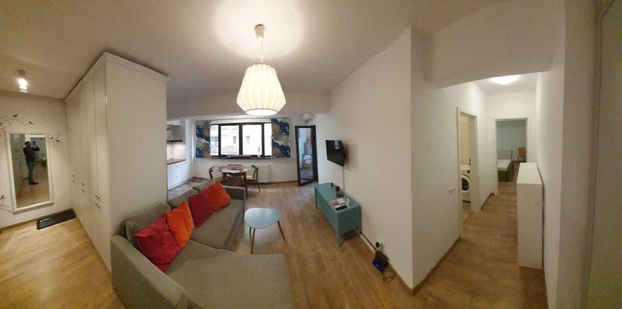 Apartament cu 2 camere semidecomandat în Băneasa