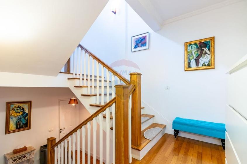 Casă individuală cu 6 camere cu Teren 140 Mp în Brâncoveanu
