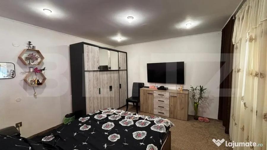 Casă cu 5 camere cu Teren 154 Mp în Brestei