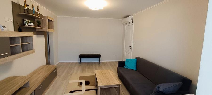 Apartament cu 2 camere semidecomandat în Micălaca