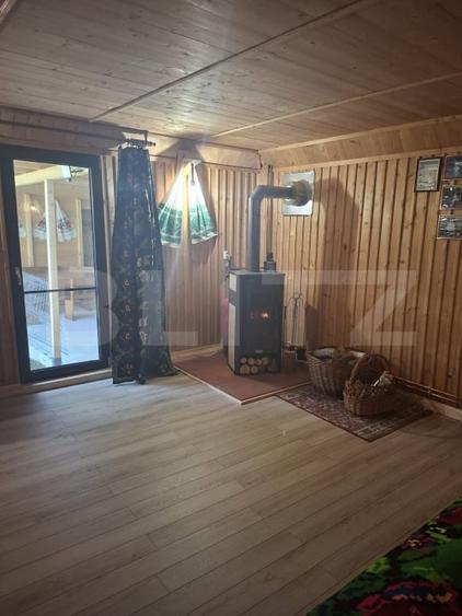 Casă individuală cu 4 camere cu Teren 768 Mp în Râșca