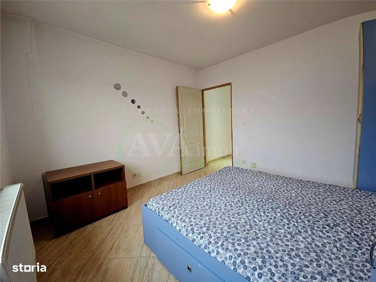 Apartament cu 3 camere în Mioriței