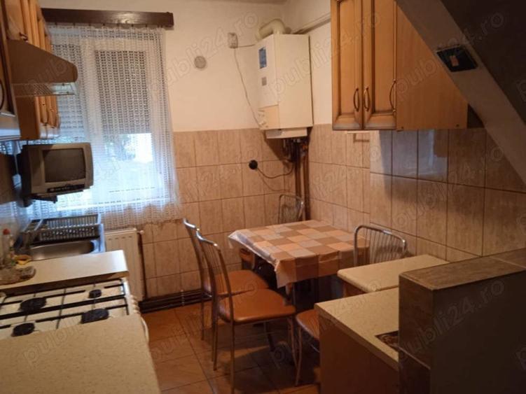 Apartament cu 2 camere decomandat în Carei