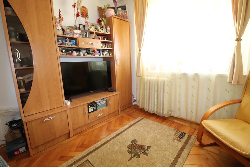 Apartament cu 3 camere în Kiriac