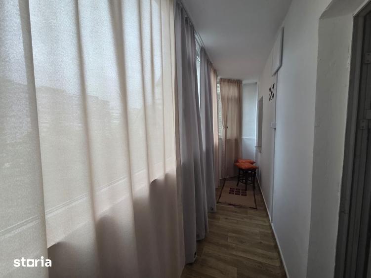 Apartament cu 2 camere decomandat în Dacia