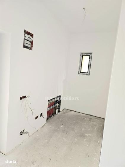 Casă cu 4 camere cu Teren 325 Mp în Dobroești