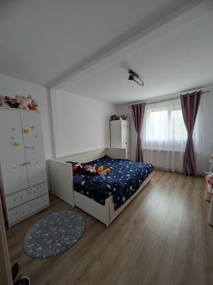 Apartament cu 2 camere semidecomandat în Tomești