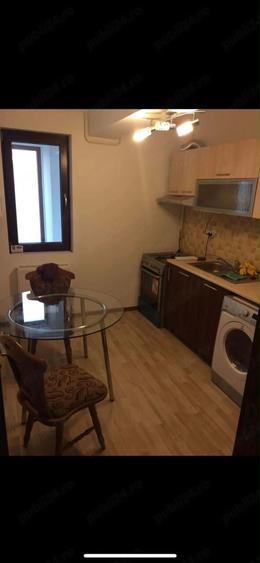 Apartament cu 2 camere decomandat în 1 Mai