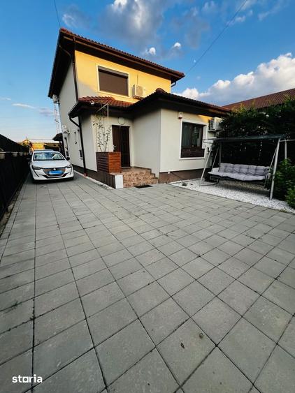 Casă cu 4 camere cu Teren 300 Mp în Dumbrăvița