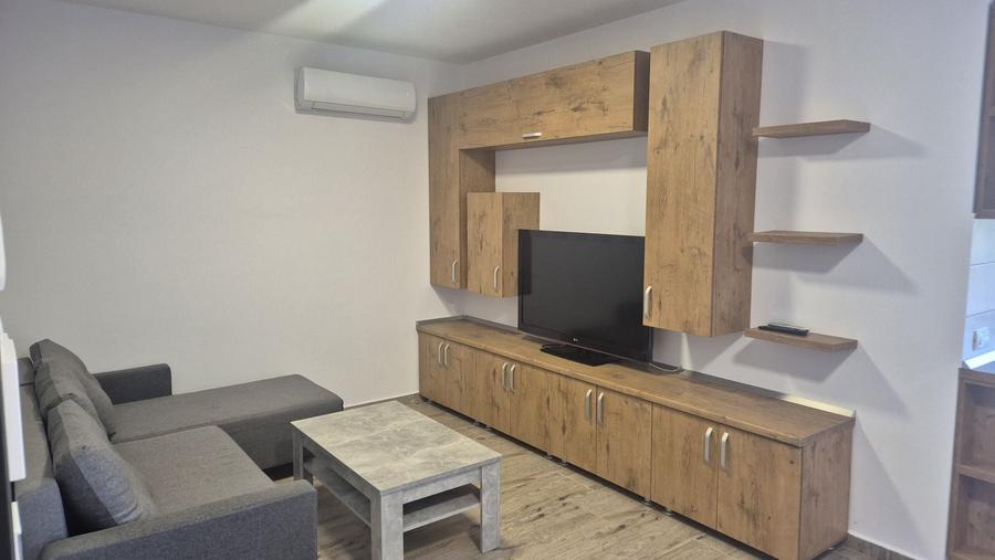 Apartament cu 2 camere decomandat în Exterior Vest