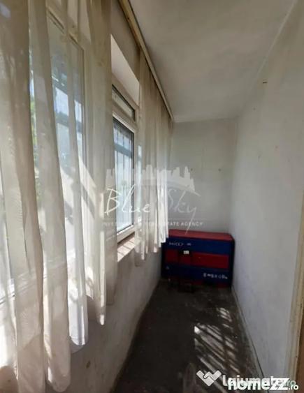 Apartament cu 3 camere semidecomandat în Tăbăcărie