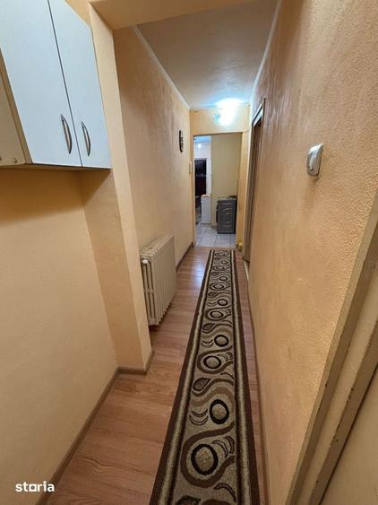 Apartament cu 3 camere de vanzare i^n Cugir - 2
