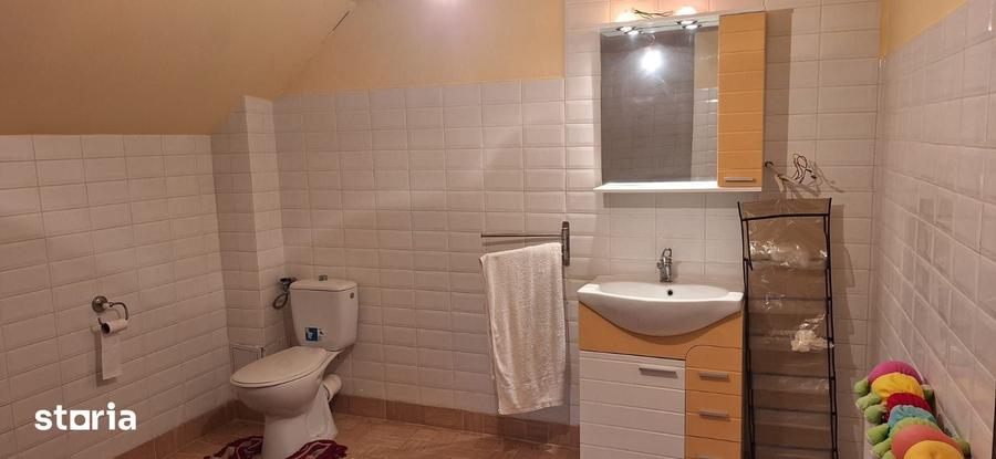 Casă cu 5 camere cu Teren 969 Mp în Tărtășești
