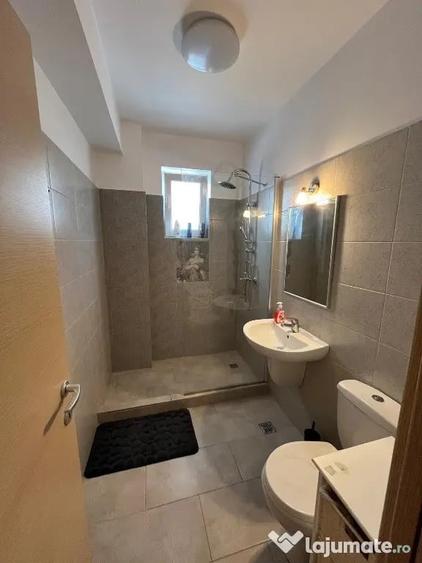 Apartament cu 2 camere decomandat în 16 Februarie