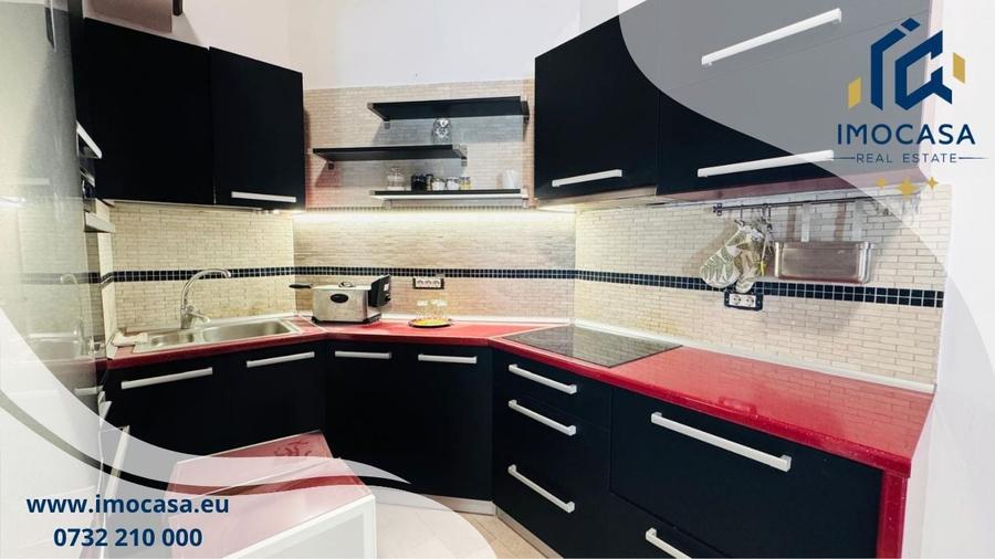 Apartament cu 5 camere semidecomandat, mobilat în Central