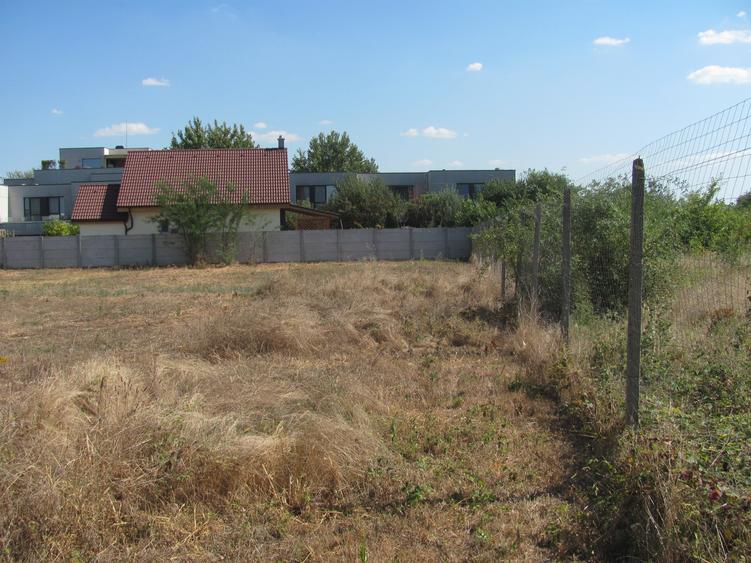 Teren Construcții intravilan de 1000 mp, în Prelungirea Ghencea