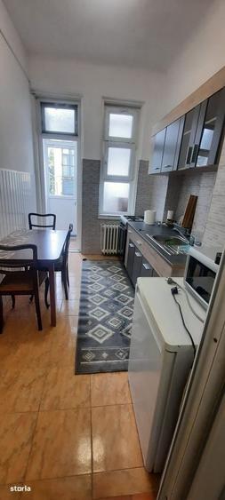 Apartament cu 2 camere semidecomandat în Central