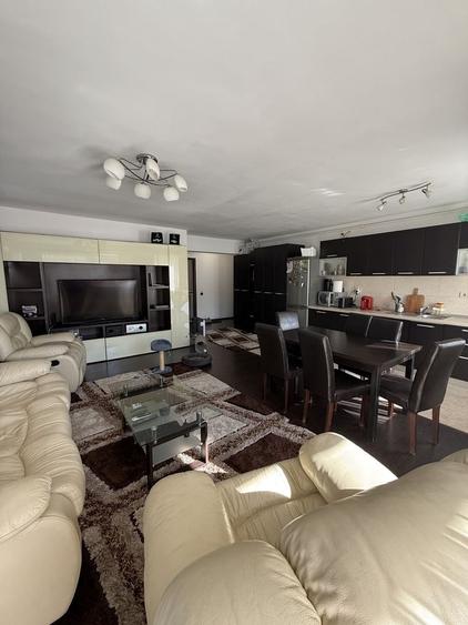 Apartament cu 2 camere decomandat în Florești