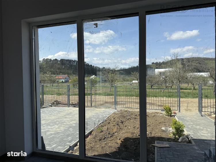 Casă cu 4 camere în Sânpetru