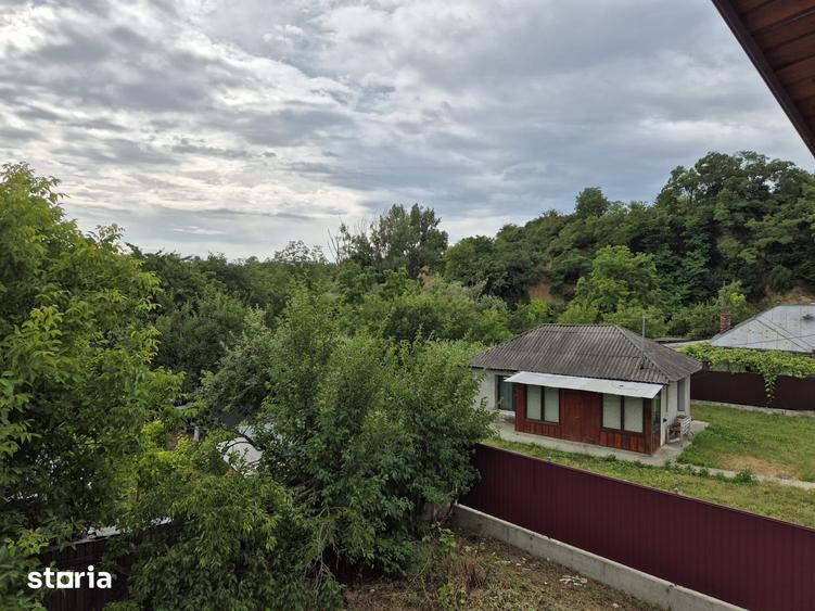 Casă cu 5 camere cu Teren 540 Mp în Măgura