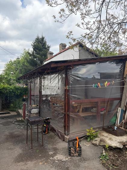 Casă individuală cu 5 camere cu Canalizare în Drumul Găzarului