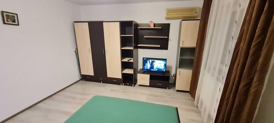 Garsonieră decomandată în Exterior Vest