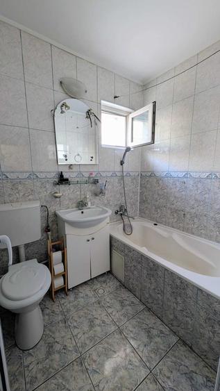 Apartament cu 2 camere semidecomandat în Micro 40