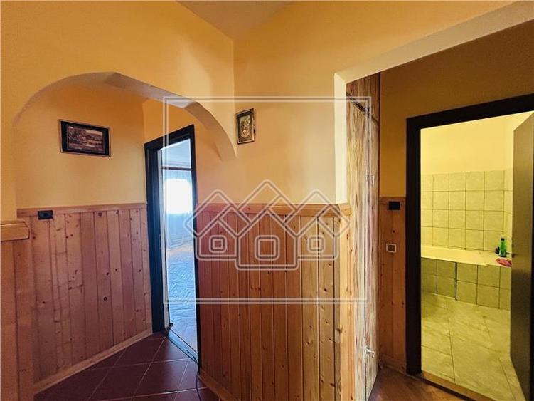Ap decomandat, 3 camere, 2 balcoane - Zona Turnisor - 16