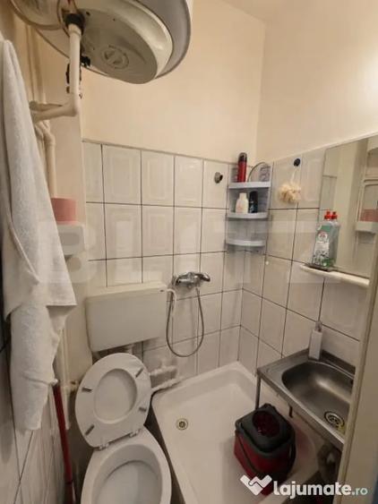Garsonieră decomandată în Micro 40