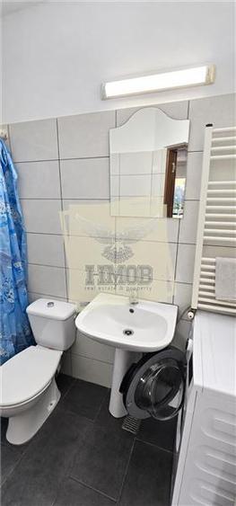 Apartament cu 3 camere decomandat, mobilat în Turnișor