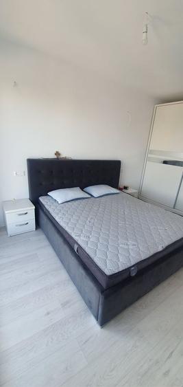 Apartament cu 2 camere decomandat în Vest
